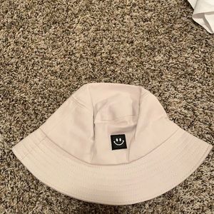 smiley bucket hat
